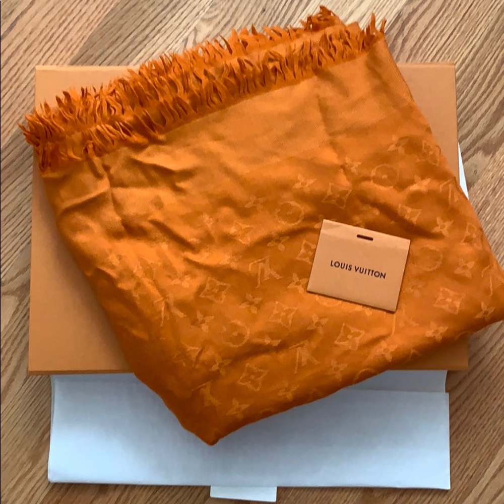 Louis Vuitton Monogram Shawl
